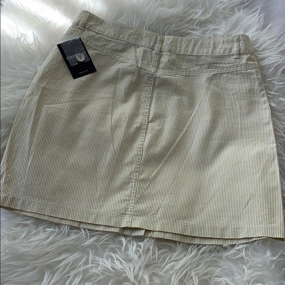 Button up white and yellow strip skirt - Picture 2 of 2